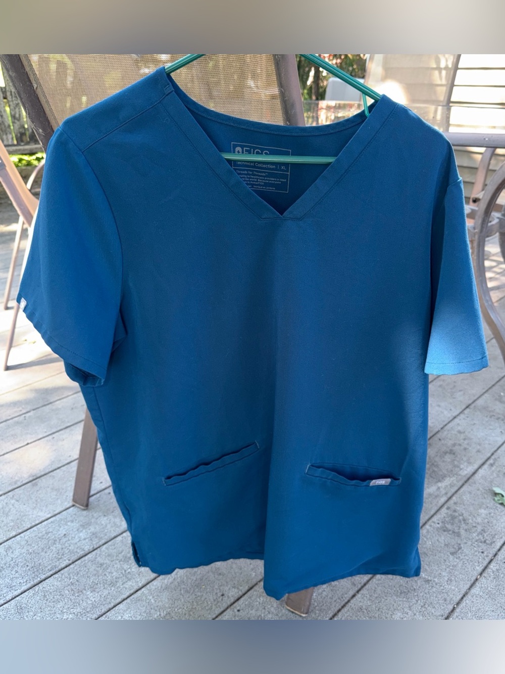 Figs BLUE Scrub Top Women’s XL Shirt  Technical Collection V Neck short Sleeved